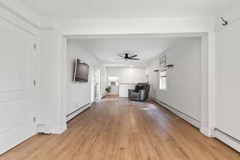 Entry Way - 3086 High Rd, Lysander, NY 13027 photo 4 of 6