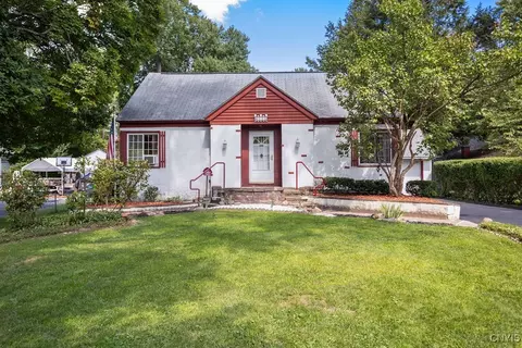 118 Elm St, Syracuse, NY 13212