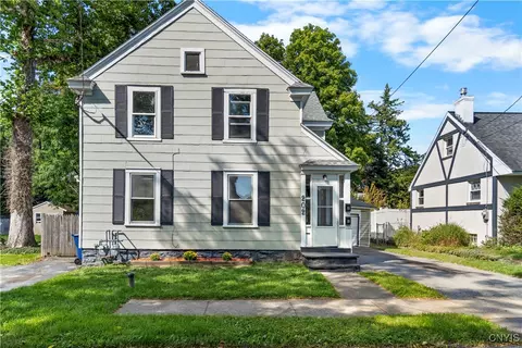 202 W Warrington Rd, Syracuse, NY 13205