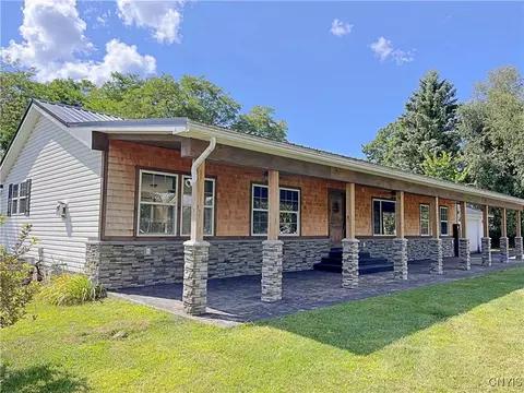 19 Hinman Rd, Pulaski, NY 13142