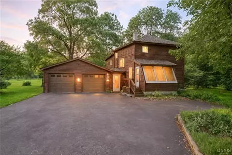 4821 Cedarvale Rd, Onondaga, NY 13215