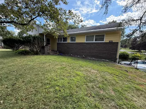 3924 Pratt Dr, Oneida, NY 13421 photo 1