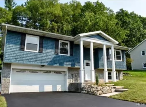 315 Hillside Dr, Whitestown, NY 13424