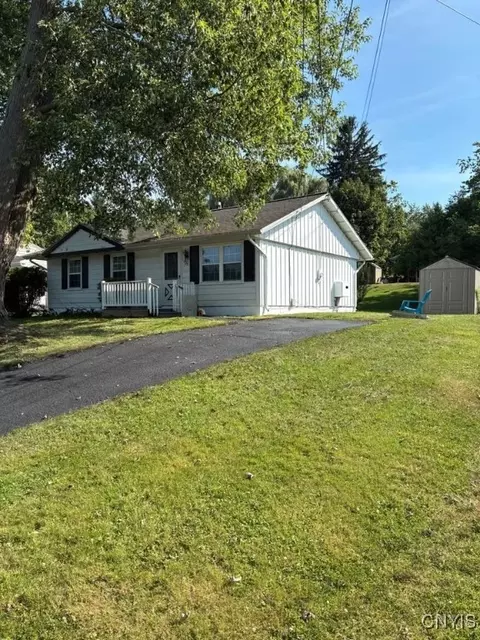 125 Christopher Dr, Van Buren, NY 13027