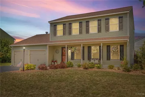 7324 Spring Mountain Dr, East Syracuse, NY 13057