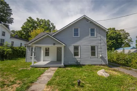 36 S Hamilton St, Jordan, NY 13080