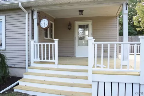 3239 W Seneca, Onondaga, NY 13215