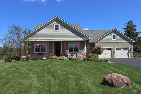 117 Indian Runner Cir, Manlius, NY 13104