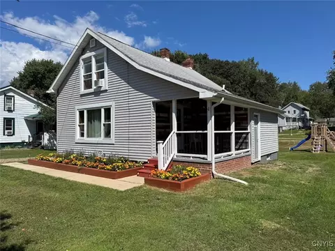 1412 W Chestnut St, Olean, NY 14760