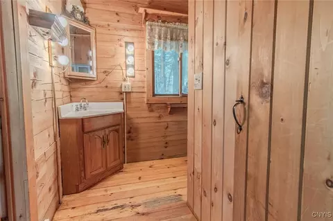 Bath - 6443 Lingerlong Pond Rd, Watson, NY 13343 photo 3 of 3