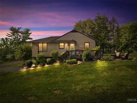 5203 North St, Vernon, NY 13476