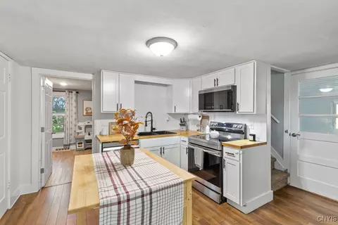 8230 Sixty Rd, Lysander, NY 13027 photo 5