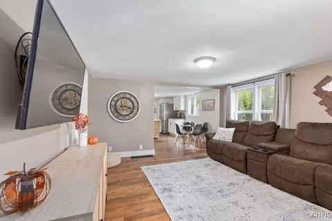 8230 Sixty Rd, Lysander, NY 13027 photo 9