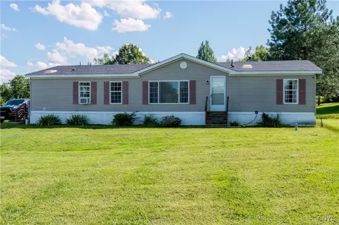 3328 Lysander Rd, Ira, NY 13033