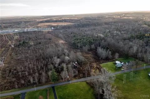8790 Van Hoesen Rd, Clay, NY 13041