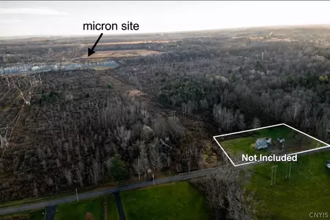 8790 Van Hoesen Rd, Clay, NY 13041