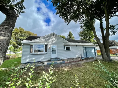 108 Downer St, Van Buren, NY 13027