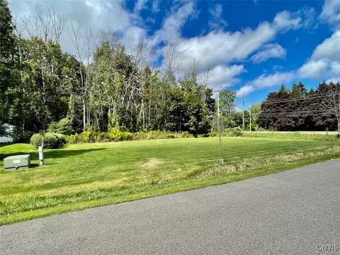 Harbor Brook Drive, Scriba, NY 13126
