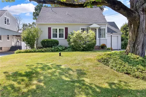 420 Newcastle Rd, Geddes, NY 13219