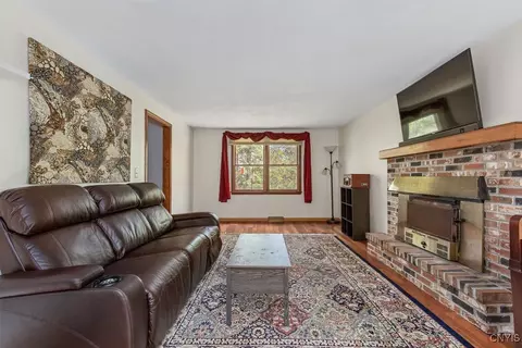3195 Fields End Dr, Lysander, NY 13027 photo 8