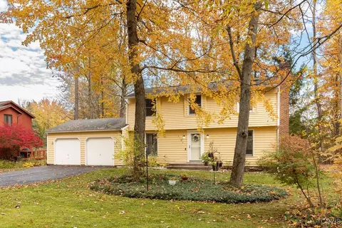 3195 Fields End Dr, Lysander, NY 13027 photo 2