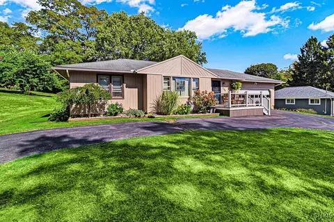 6288 Glass Factory Rd, Marcy, NY 13403
