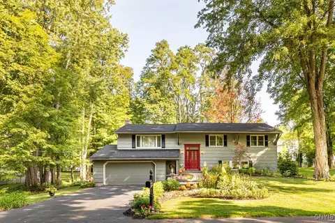 103 Penwood Ln, Fayetteville, NY 13066