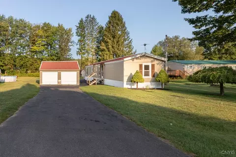 203 Shanty Creek Rd, Central Square, NY 13036