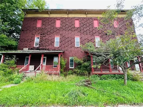 6 Depot St, Antwerp, NY 13608