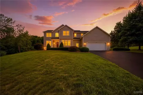 7495 James St, Fayetteville, NY 13066