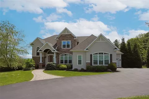 5054 Bergenfield Way, Fayetteville, NY 13066