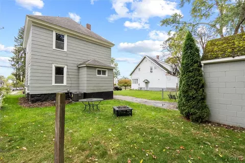 Exterior - 712 Summit Ave, Syracuse, NY 13207 photo 10 of 10