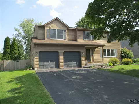 7783 Bainbridge Dr, Liverpool, NY 13090