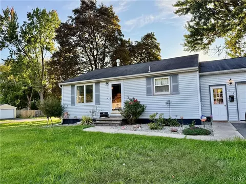 612 Church St, North Syracuse, NY 13212