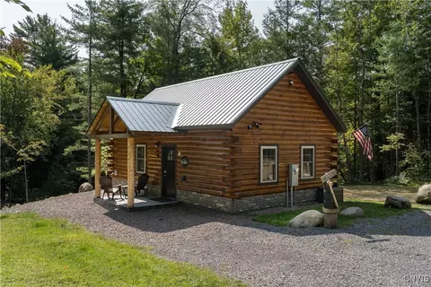 6150 S Chases Lake Rd, Glenfield, NY 13343