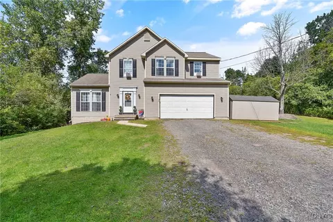 20 Byer Rd, Oswego, NY 13126