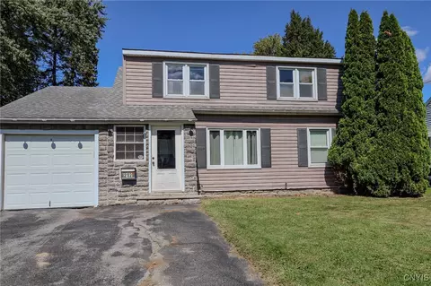 212 Leonard St, Salina, NY 13211