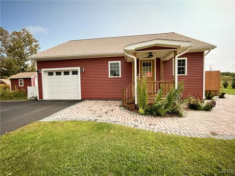 7278 Collins St, Triangle, NY 13862