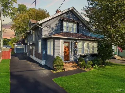 1015 Velasko Rd, Syracuse, NY 13207