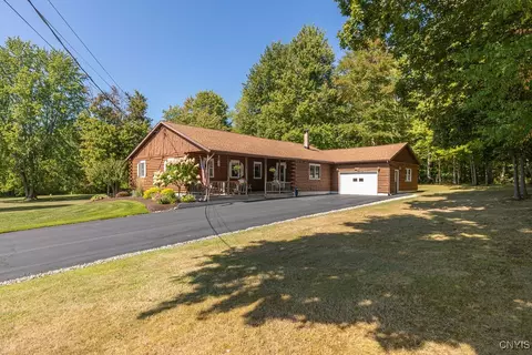286 Northland Dr, Central Square, NY 13036