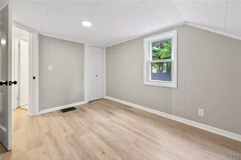 Bedroom - 509 Wright Ave, Salina, NY 13211 photo 3 of 4