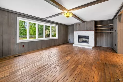 Living - 509 Wright Ave, Salina, NY 13211 photo 6 of 8