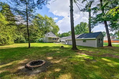Exterior - 509 Wright Ave, Salina, NY 13211 photo 8 of 11