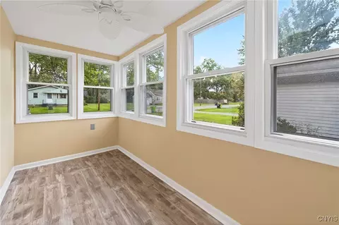 Exterior - 509 Wright Ave, Salina, NY 13211 photo 3 of 11