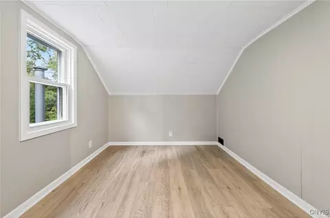 Bedroom - 509 Wright Ave, Salina, NY 13211 photo 4 of 4