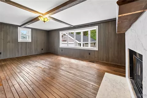 Living - 509 Wright Ave, Salina, NY 13211 photo 4 of 8