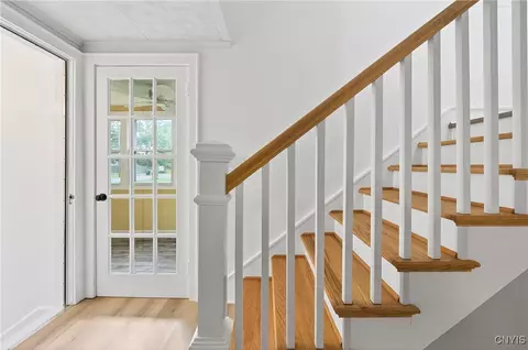 Entry Way - 509 Wright Ave, Salina, NY 13211 photo 10 of 11