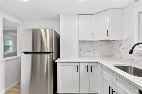 Kitchen - 509 Wright Ave, Salina, NY 13211 photo 3 of 4