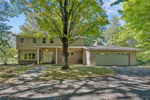 4811 Beef St, Onondaga, NY 13215