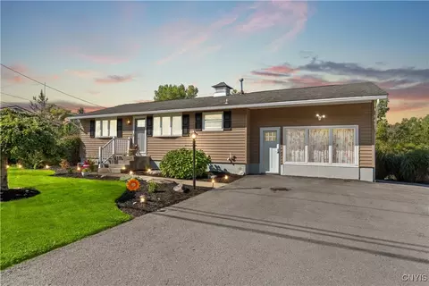 7033 Lakeport Rd, Sullivan, NY 13037